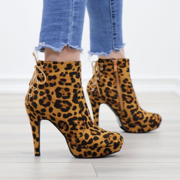 Leopard Back Lace Suede Heeled Ankle platform Boot - Picture 5 of 12